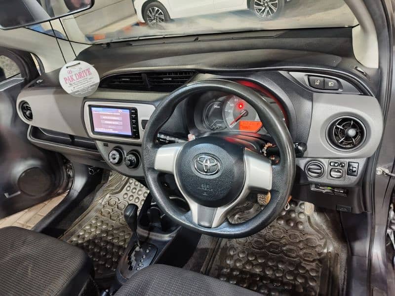 Toyota Vitz 2016 5