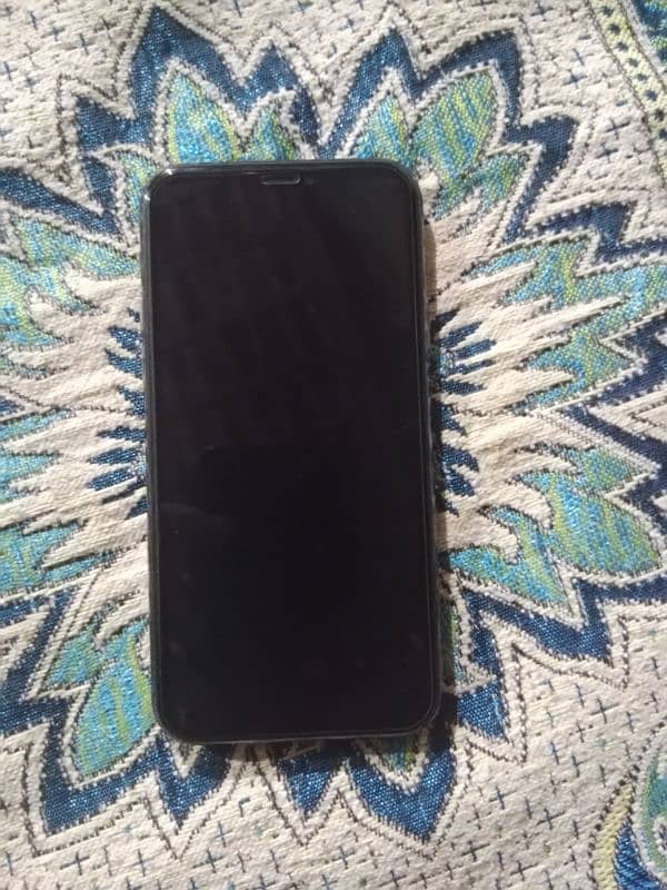 I phone 11pro non pta 256gb urgent sale midnight green colo 2