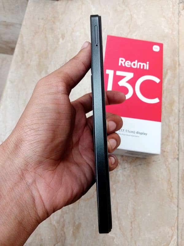 xiaomi redmi 13 c 6+6/128 gb 10/10 condition with box charger 3