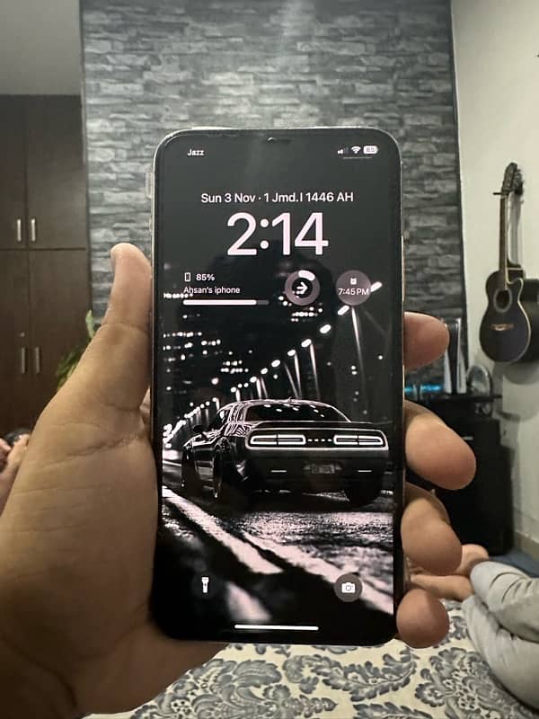 iphone 11 pro max pta with box 1