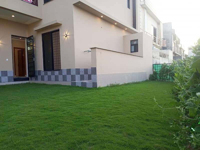 Bahria Town, phase 8, 14.5 Marla double unit house on investor rate 16