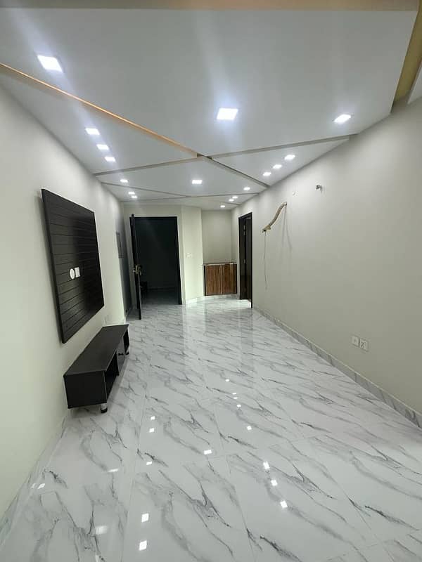 Studio Apartment On Easy Instalment in Doctor Heights Bahria Town Lhr 0