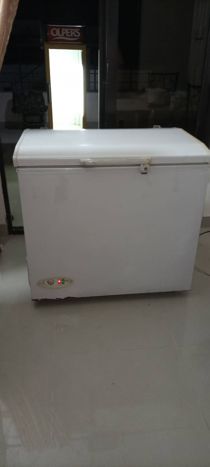 WAVES SINGLE DOOR DEEP FREEZER 1