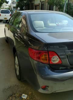 Toyota Corolla GLI 2011