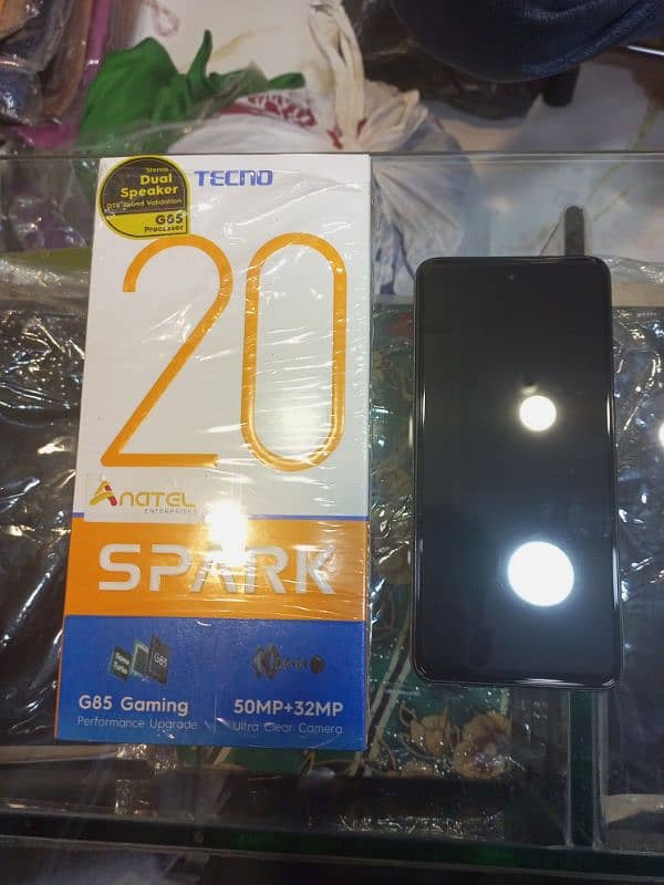 TECNO SPARK 20 RAM 8 + 8 ROM 256 1