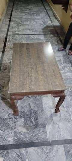 Heavy Strong Quality Dinning Table Available For Sale!