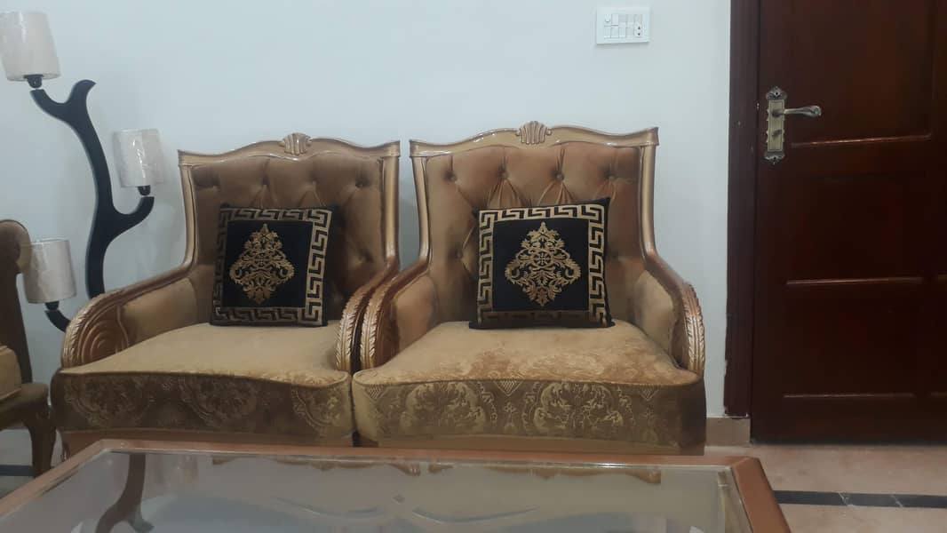 7 seater beautiful and elegant sofa set 1