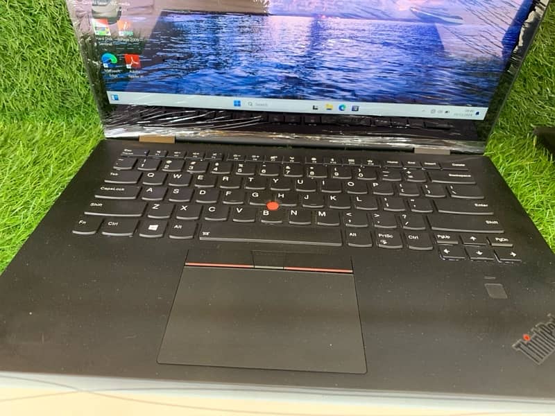 LENOVO X1 YOGA I5 8gen 1