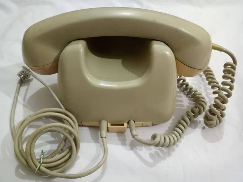 Antique classic vintage phone telephone set 1