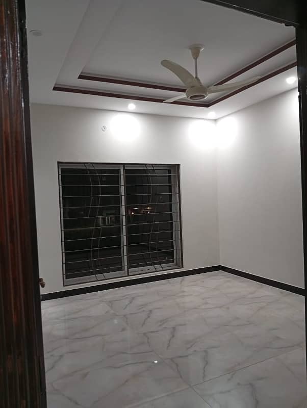 5 MARLA BEAUTIFUL HOUSE AVAILABLE FOR RENT IN DHA 11 RAHBER BLOCK M 0