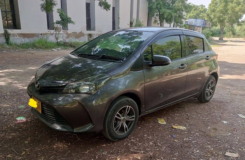 Toyota Vitz 2014 registered 2017 5