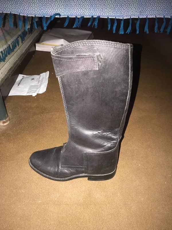 Horse Riding Shoes For Sale. . . . . Urgent Sale 0