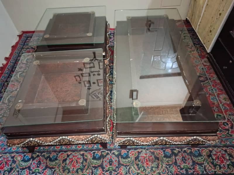 3 Piece Table Set With Glass Mirror For Sell 25,000PKR 2