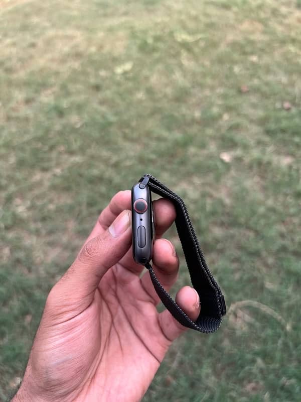 Apple watch series 5 1