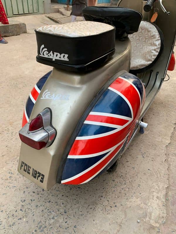 vespa new model 1