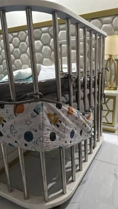 Baby crib/cot with bedding and mattress