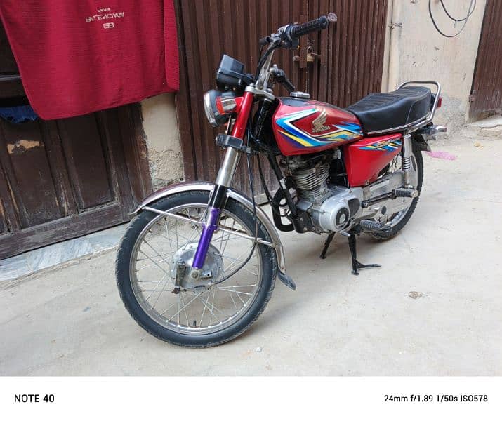 Honda 125 Model 18 urgent sale 5