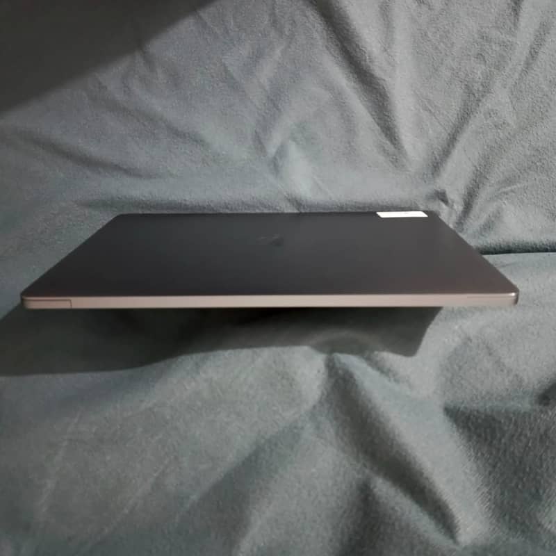 [Urgent Sale] Macbook Pro 2019 (16 Inches") Brand New Condition 1