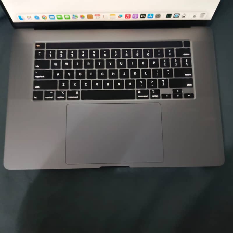 [Urgent Sale] Macbook Pro 2019 (16 Inches") Brand New Condition 10