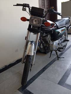 Honda 125 2023 Black edition