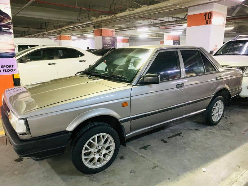 Nissan Sunny 1987 12