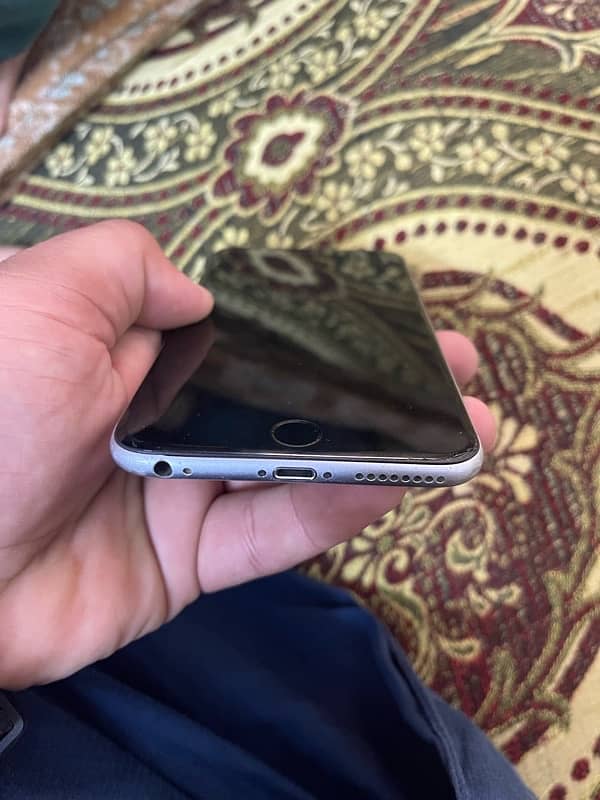 iPhone 6 Plus 64gb good condition 2