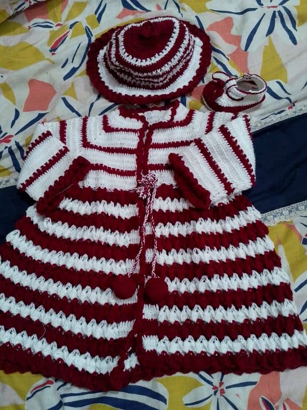 Baby wool dresses very Beautiful in new condition 0