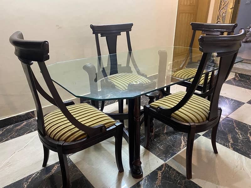 Dining Table 4 chairs set 0