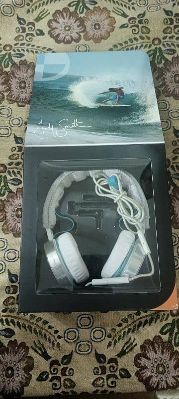 Oneill Philips headphones 11