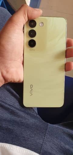 Vivo Y100 8+8=16GB/256GB Green Colour Changing Phone For sale Full Box