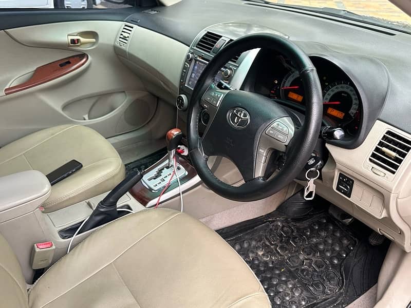 Toyota Corolla Altis 2012 11