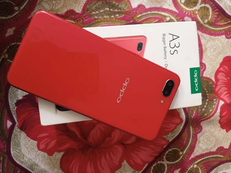 oppo A3s 2+16gb pta approved with only box 1