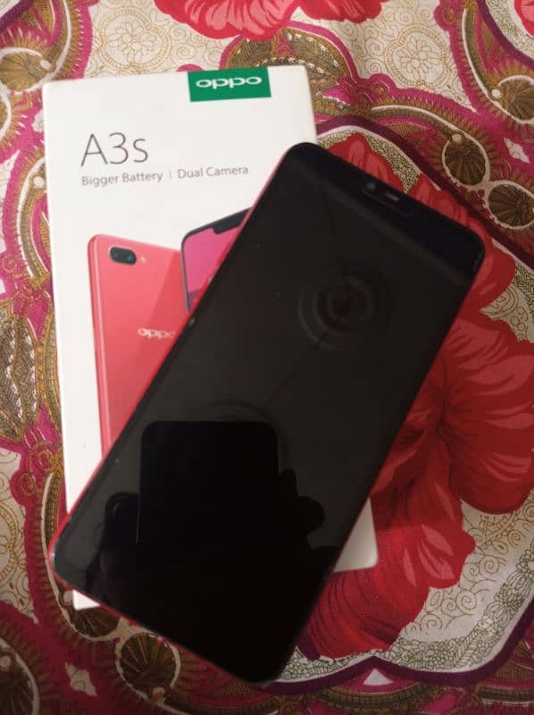 oppo A3s 2+16gb pta approved with only box 2