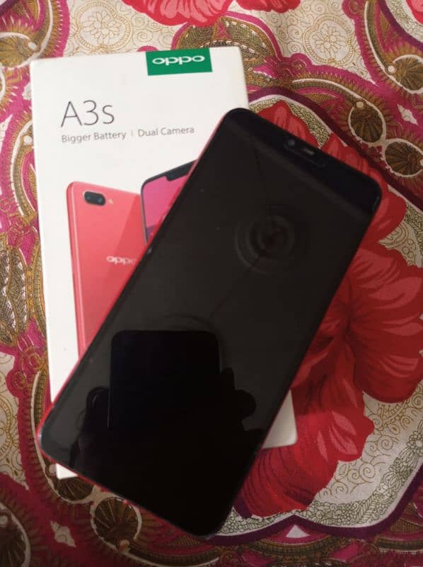 oppo A3s 2+16gb pta approved with only box 3