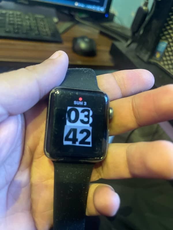 apple series 3 watch 42mm 0