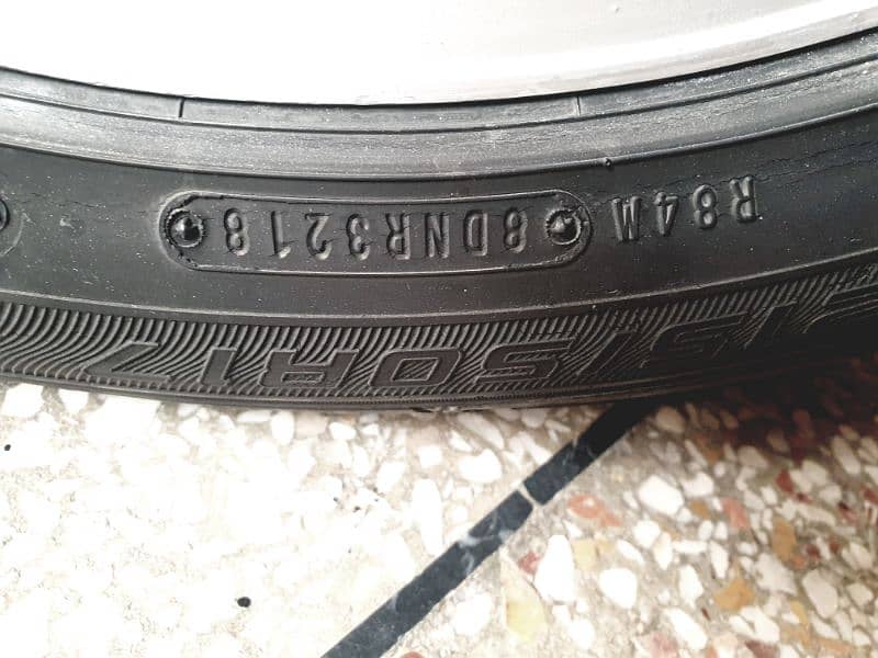 215-50-17   DUNLOP COMFORT TYRES IN REASONABLE PRICE 3