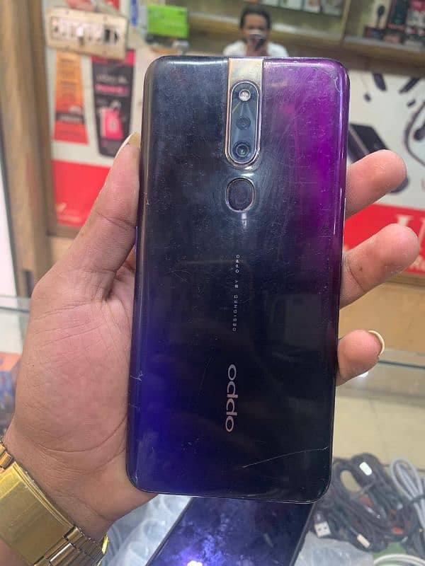 oppo f11 pro 6.128 all OK phone koi fault ni ha 10by8 condition ha 4