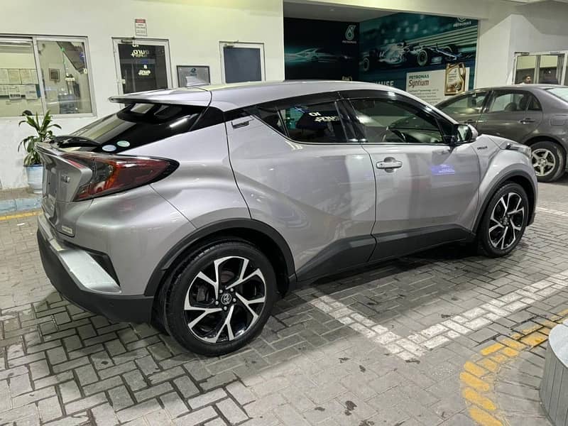 Toyota C-HR 2024 2