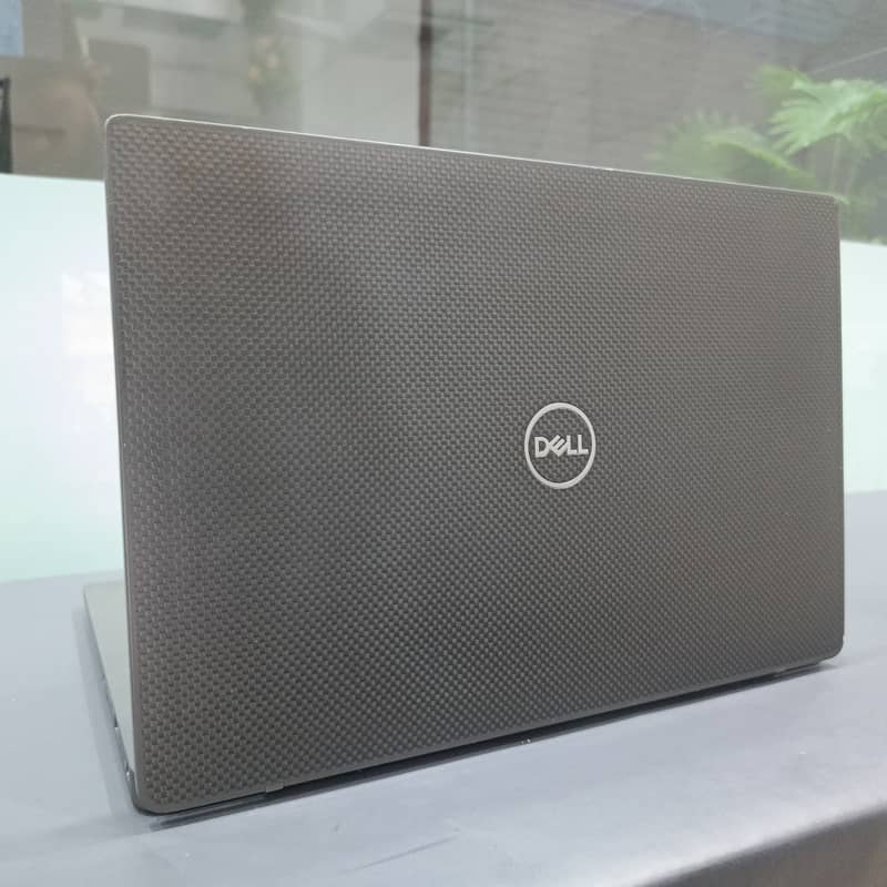 Dell Latitude 7300 Intel| Corei5-8th|16GBRAM|512GB SSD 3