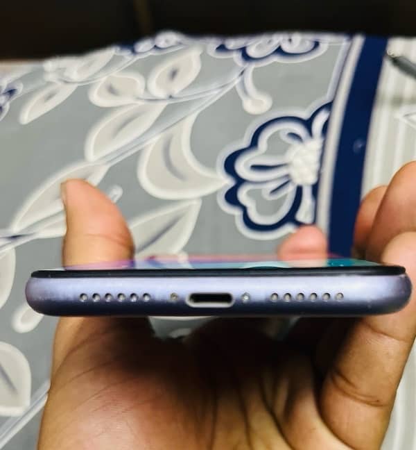 iPhone 11 non pta 4