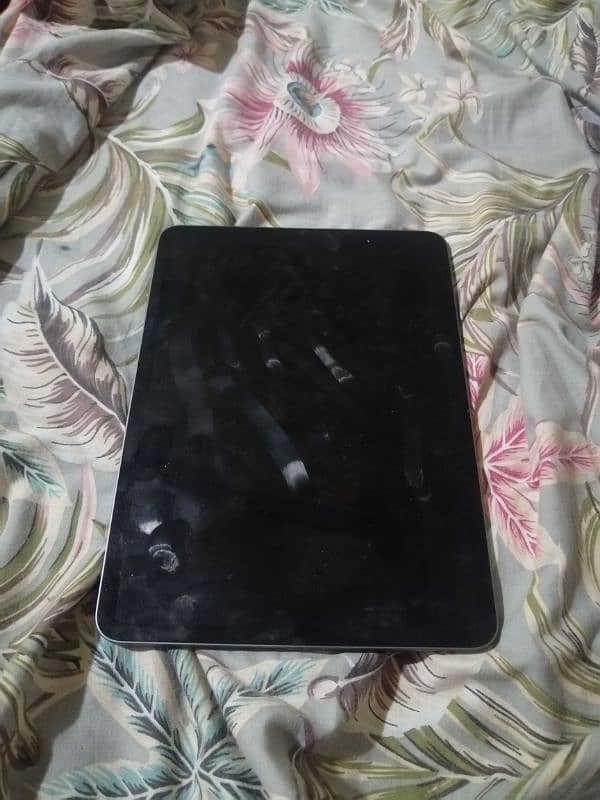 ipad m1 chip  i am selling 6