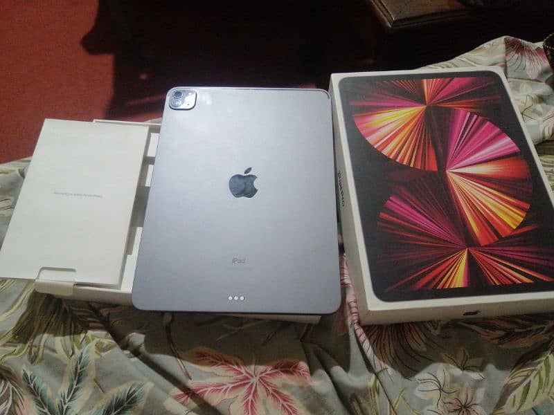 ipad m1 chip  i am selling 7