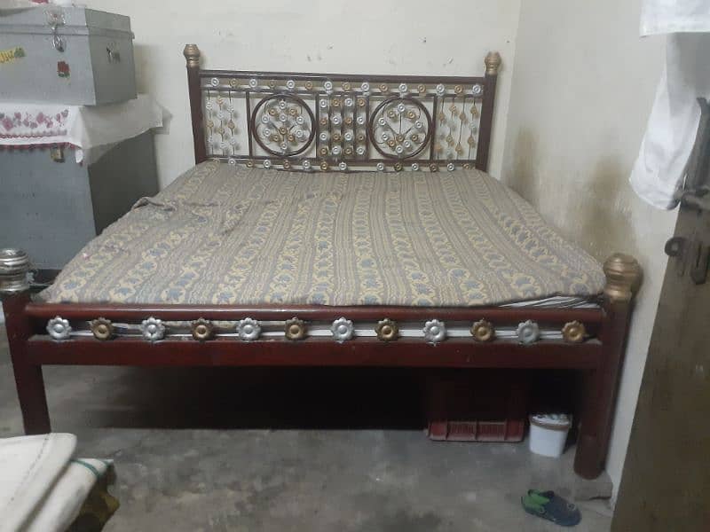 bed and matrace 03008816048 0