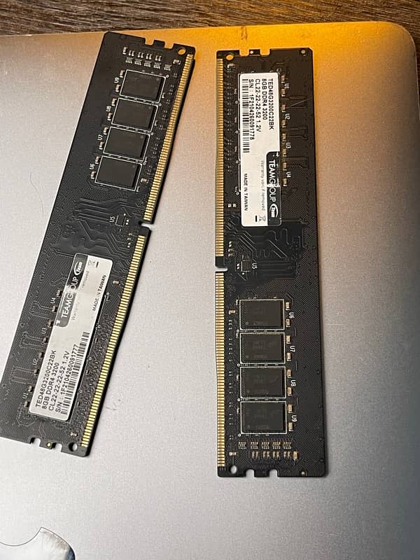 16 GB RAM , 8GB x 2 3200 mhz DDR4 3