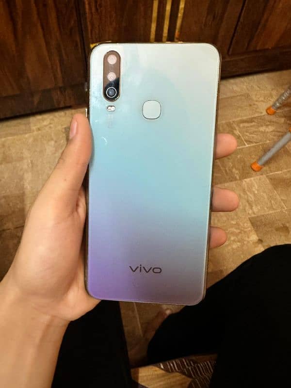 Vivo Y17 With Box 4