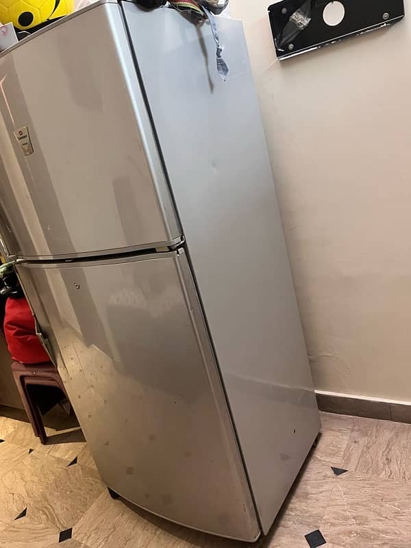 Dawlance Refrigerator / Fridge / Freezer 2