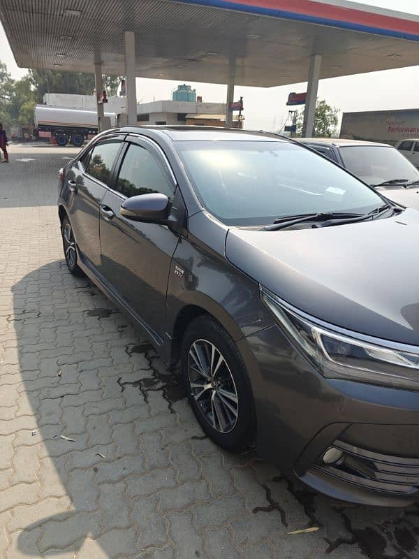 Toyota Altis Grande 2019 4