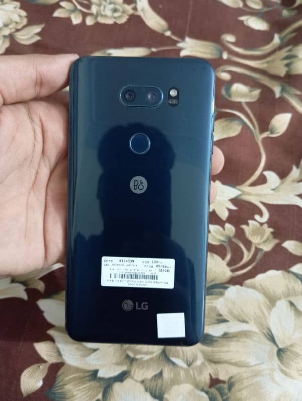 LG V30 4/64 " PTA Approved "condition 10/10 new like 6