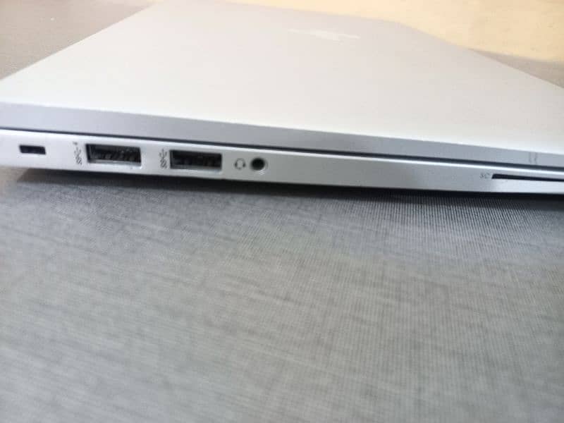 HP Elitebook 840 G8 i5 - 11th Gen 3