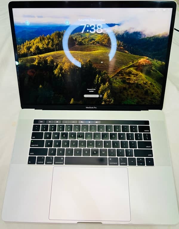 Macbook Pro 2018 15 inch 32/1Tb 4